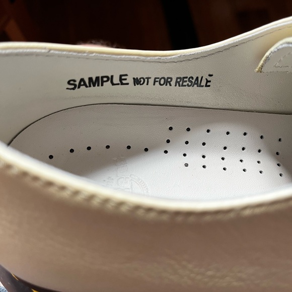 Dr. Martens 1461 Virginia Soft Leather Shoes Women's Size 9 Pastel Yellow - Picture 8 of 14